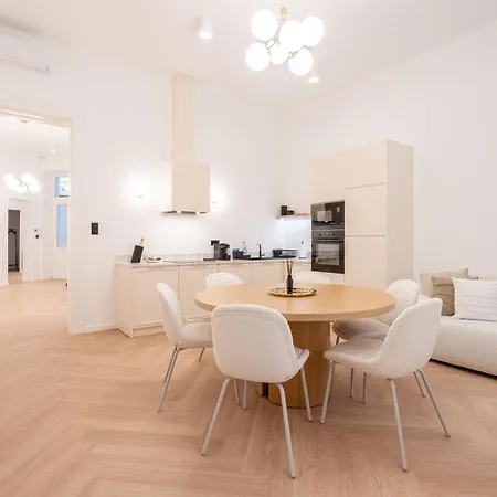 Prestige Elegant 3-bdr Appartement *