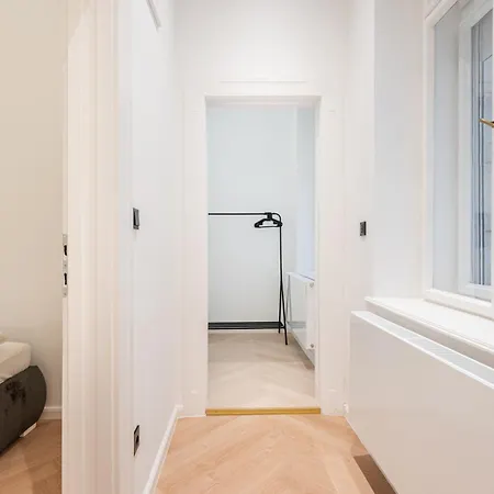 Prestige Elegant 3-bdr Appartement Budapest