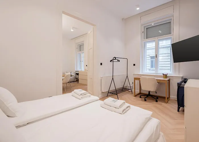 Prestige Elegant 3-bdr Διαμέρισμα *