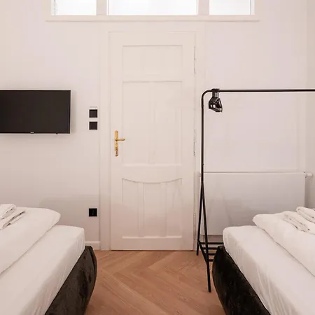 Prestige Elegant 3-bdr * Budapest