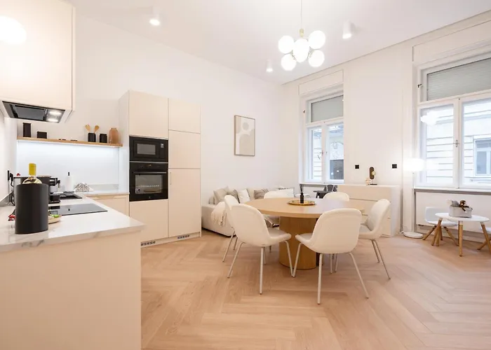 Prestige Elegant 3-bdr *