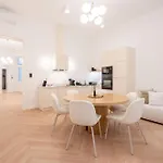 Prestige Elegant 3-bdr شقة *